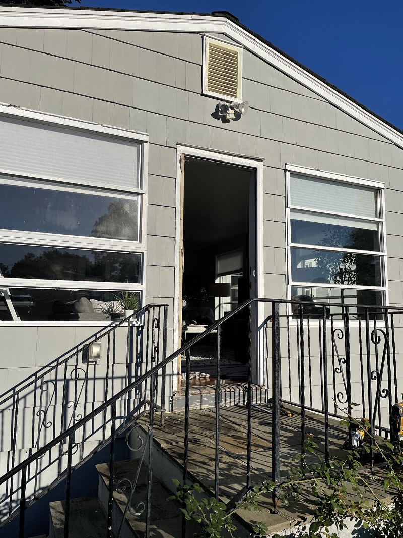 Aluminum windows need to be replaced